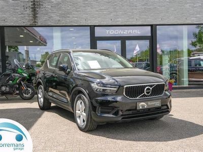 Zwart Gebruikt 2022 Volvo XC40 Momentum SUV | € 23.790