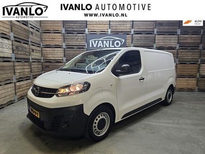 Wit Gebruikt 2022 Opel Vivaro-e Combi Edition Van | € 21.900