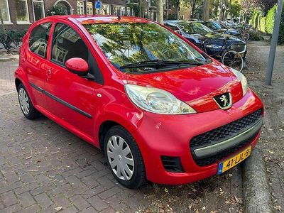 Rood Gebruikt 2010 Peugeot 107 Hatchback | € 1.900 (Eerlijke prijs)