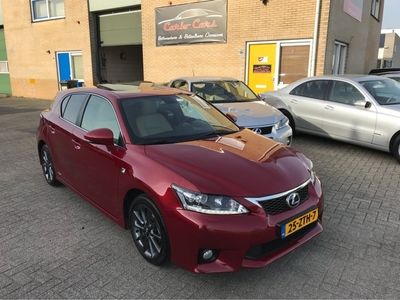 Lexus CT200h