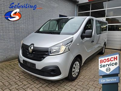 Grijs Occasion 2017 Renault Trafic Authentique MPV | € 24.500