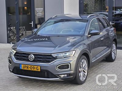 Grijs Gebruikt 2018 VW T-Roc Executive SUV | € 24.949 (Eerlijke prijs)