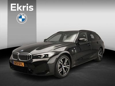 Zwart Occasion 2024 BMW 330e M Sport Stationwagen | € 43.900 (Super prijs)
