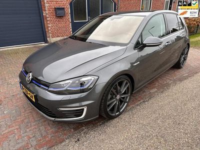 tweedehands VW e-Golf E-DITION EX BTW 8% bijtelling, Leer, 19 inch, Virtual cockpit, LED APK 31-01-2026