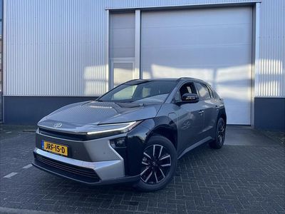 Grijs Nieuw 2025 Toyota bZ4X Executive SUV | € 50.844 (Eerlijke prijs)
