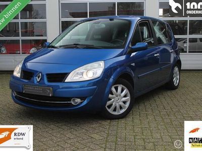 tweedehands Renault Scénic II 1.6-16V Tech Line Facelift Model Keyless Entry/Go! NAVIGATIE CLIMATE CONTROL (Airco) CRUISE CONTROL 6-BAK BOORDCOMP. MULTIFUNC.STUUR IN HOOGTE VERST.VOORSTOEL (2X) Radio/CD Elek.Ramen+Spiegels MISTLAMPEN (V+A) Métallic lak 12V.-Aansl. Lunc