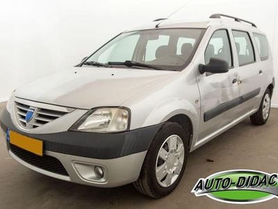 Zilver Gebruikt 2007 Dacia Logan Lauréate Sedan | € 1.300