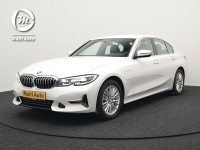 BMW 330e