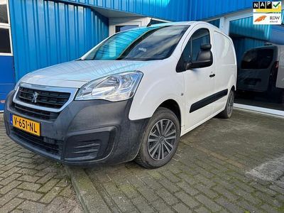 Wit Occasion 2018 Peugeot Partner Premium MPV | € 9.450 (Eerlijke prijs)