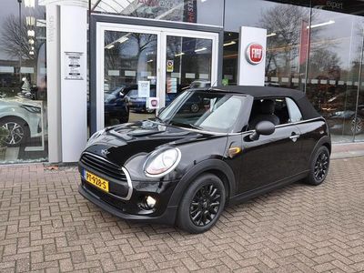 Zwart Gebruikt 2017 Mini ONE Business Hatchback | € 15.850