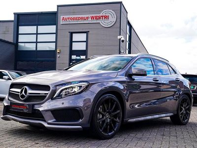 Grijs Gebruikt 2015 Mercedes GLA45 AMG AMG SUV | € 24.895 (Eerlijke prijs)