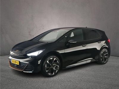 Metallic mythical black (0e) Nieuw 2026 Cupra Born Limited Edition Hatchback | € 35.900 (Eerlijke prijs)