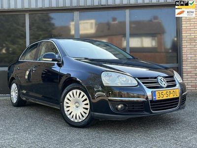 Zwart Gebruikt 2006 VW Jetta Comfortline Sedan | € 1.849
