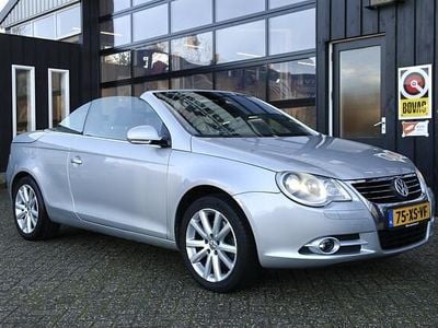 Grijs Gebruikt 2007 VW Eos Cabriolet | € 8.999