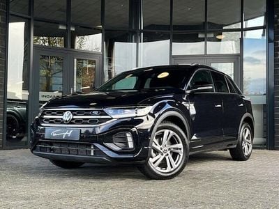 Zwart Gebruikt 2025 VW T-Roc R-line SUV | € 35.745 (Eerlijke prijs)