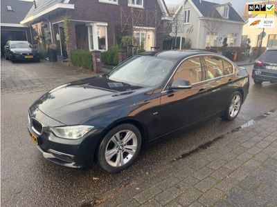 Zwart Gebruikt 2014 BMW 320 Efficient Dynamics Sedan | € 9.500 (Iets duurder)