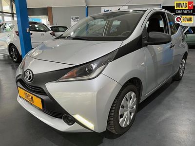 Grijs Occasion 2017 Toyota Aygo Hatchback | € 8.950 (Eerlijke prijs)