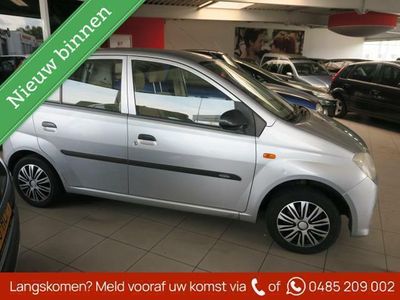 tweedehands Daihatsu Cuore 1.0-12V Azure 5 deurs stuurbekrachtiging.