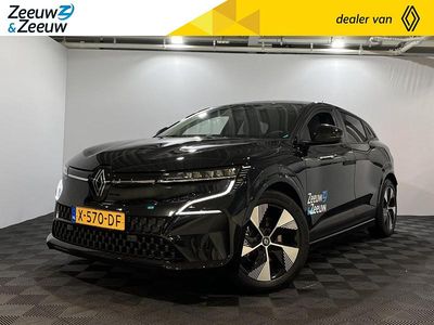 Noir étoilé gne (donker zwart) Occasion 2023 Renault Megane E-Tech Evolution Hatchback | € 27.935 (Eerlijke prijs)
