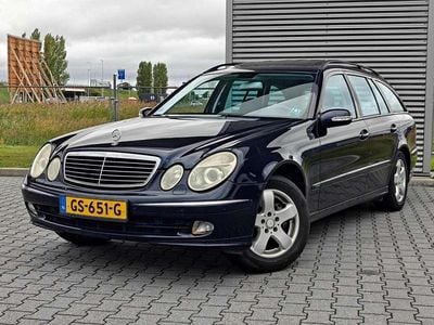 Blauw Gebruikt 2003 Mercedes E320 Avantgarde Stationwagen | € 5.450 (Iets duurder)