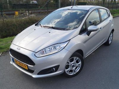 tweedehands Ford Fiesta 1.0 Style Ultimate | Navi | Cruise | All-season banden