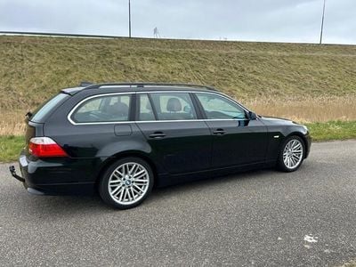 BMW 525