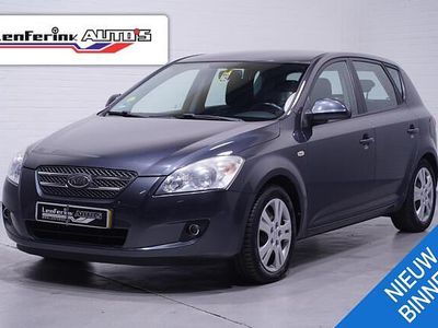 Grijs Gebruikt 2009 Kia Ceed Hatchback | € 2.650 (Eerlijke prijs)