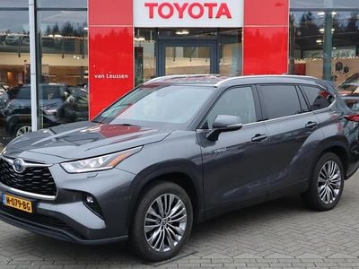 Grijs Gebruikt 2021 Toyota Highlander Executive SUV | € 50.389 (Super prijs)
