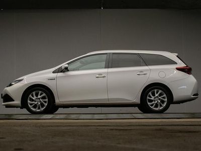 Toyota Auris Touring Sports