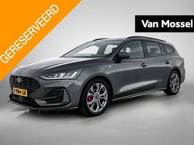 Grijs Gebruikt 2024 Ford Focus ST-Line X Stationwagen | € 26.945 (Eerlijke prijs)