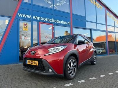 Rood Gebruikt 2023 Toyota Aygo Pulse Hatchback | € 18.750 (Super prijs)