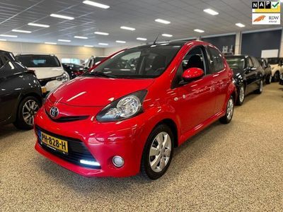 tweedehands Toyota Aygo 1.0 VVT-i Color Edition / Airco / Toerenteller / Bleutooth / Lm velgen