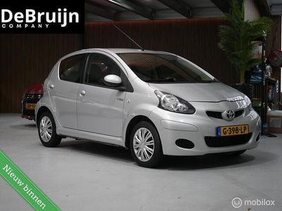 Occasion Toyota Aygo 68 PK (50 kW) 2009 Grijs Hatchback