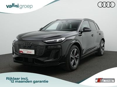 Zwart (metallic) Occasion 2025 Audi Q6 e-tron S-Line SUV | € 71.700 (Iets duurder)
