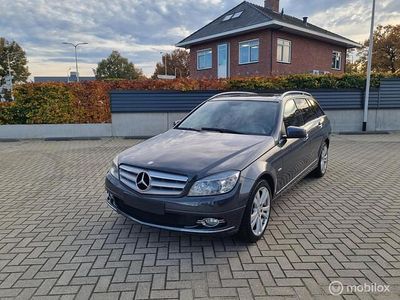 Grijs (metallic) Occasion 2010 Mercedes C250 Avantgarde Sedan | € 10.250 (Iets duurder)