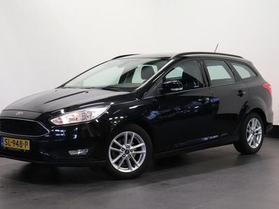 tweedehands Ford Focus Wagon 1.0 - Airco - Navi - Cruise - € 9.950,-