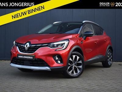 Red black (bixpa) Gebruikt 2023 Renault Captur Iconic SUV | € 24.949 (Eerlijke prijs)