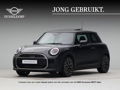 Nieuw Mini Cooper Favoured 2026 Zwart Hatchback