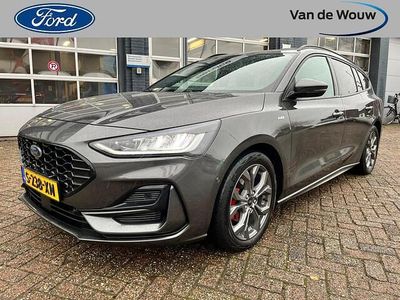 Grijs Occasion 2023 Ford Focus ST-Line X Stationwagen | € 26.450 (Eerlijke prijs)