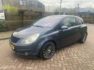 tweedehands Opel Corsa 1.4-16V Sport Stuur en Stoelverwarming