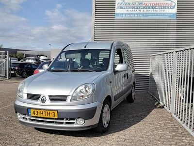 Grijs (metallic) Gebruikt 2005 Renault Kangoo Expression MPV | € 3.750 (Goede deal)
