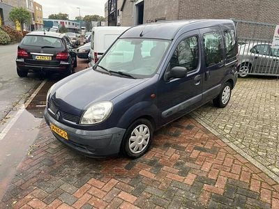 Blauw Gebruikt 2005 Renault Kangoo Expression MPV | € 3.999 (Eerlijke prijs)