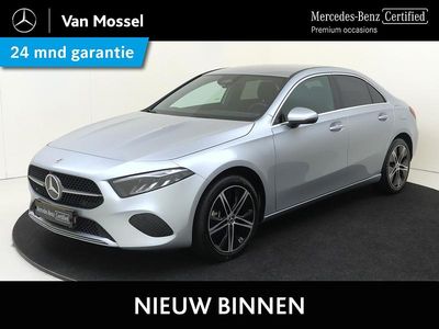 Grijs Gebruikt 2024 Mercedes A250 Luxury Sedan | € 33.945 (Goede deal)