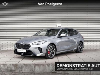 Skyscraper grey metallic (c4w) (grijs metallic) Gebruikt 2025 BMW 120 M Sport Hatchback | € 49.886
