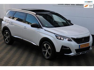 Wit (metallic) Occasion 2020 Peugeot 5008 GT-line SUV | € 27.445 (Eerlijke prijs)