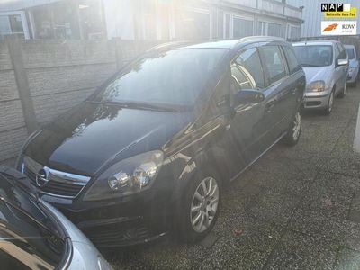 Zwart Gebruikt 2007 Opel Zafira MPV | € 3.500 (Iets duurder)