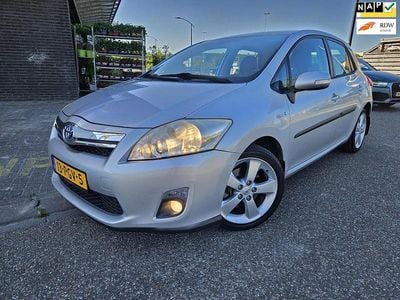Grijs (metallic) Occasion 2011 Toyota Auris Hybrid Executive Hatchback | € 9.995 (Goede deal)