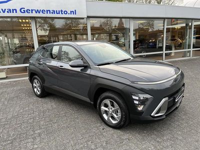 Grijs Gebruikt 2024 Hyundai Kona Comfort SUV | € 29.955 (Eerlijke prijs)