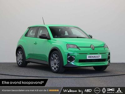 Groen Nieuw 2025 Renault R5 Urban Hatchback | € 23.900 (Goede deal)