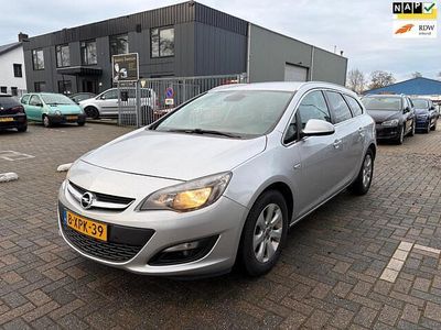 Grijs Occasion 2014 Opel Astra Business Stationwagen | € 8.249 (Eerlijke prijs)
